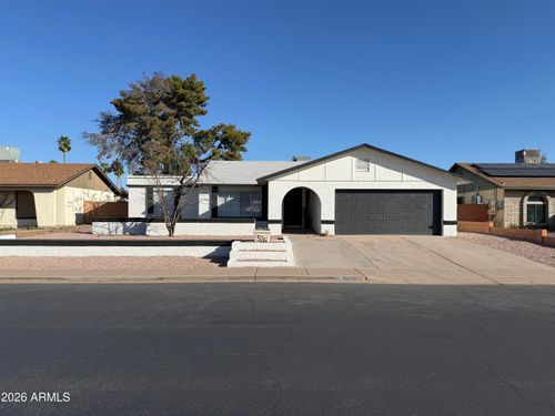526 W Pantera Ave, Mesa, AZ, 85210-8319 | Card Image