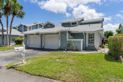 3799 Island Club Cir E, Lake Worth, FL, 33462-2182 | Card Image