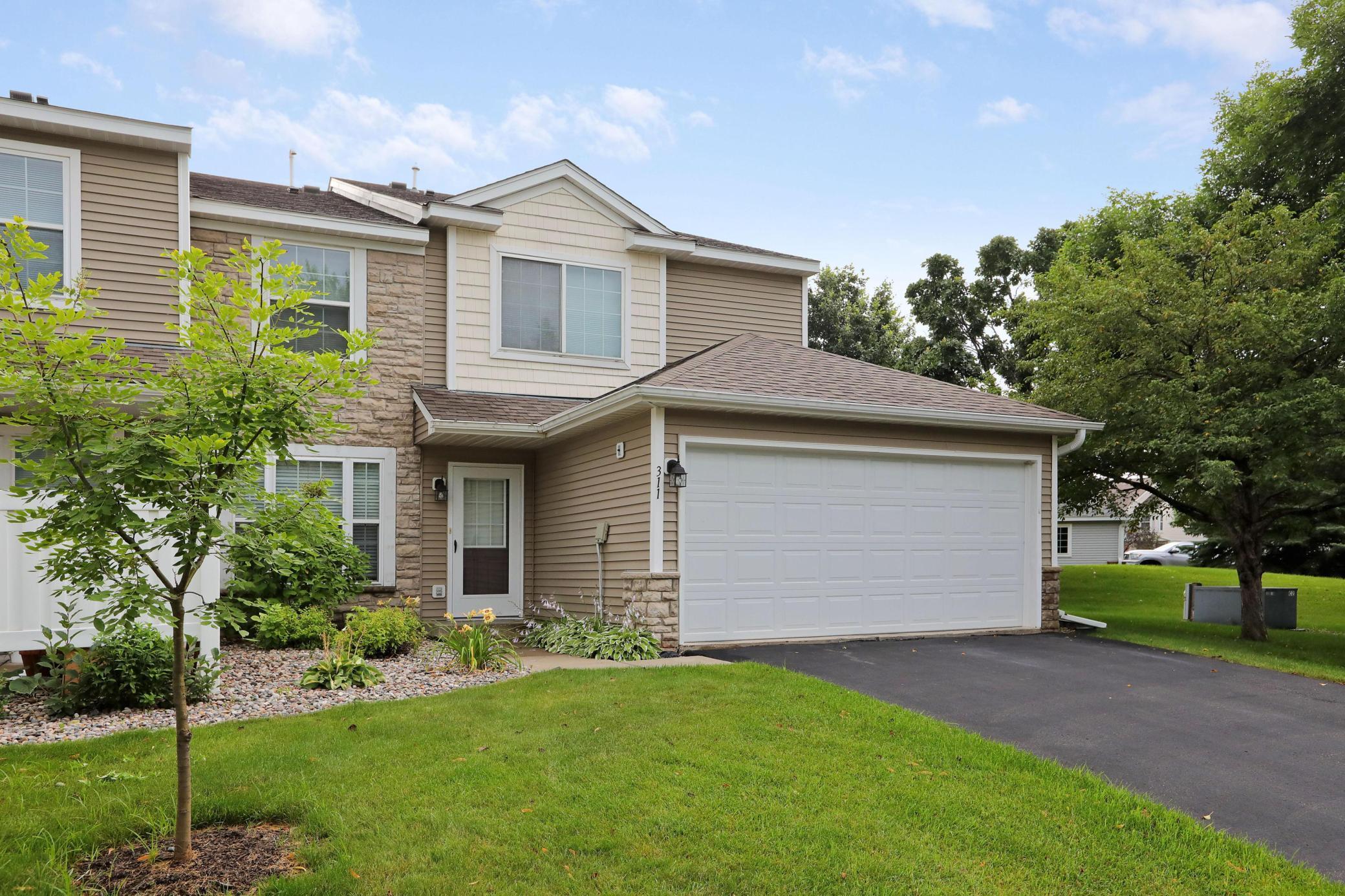Wilderness Dr, Chaska, MN 55318