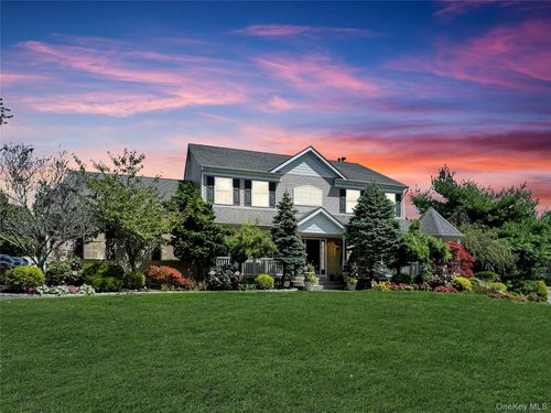 36 Ashley Cir, Manorville, NY, 11949-3258 | Card Image