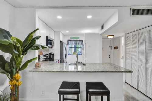 apt-106-3060 Holiday Springs Blvd, Margate, FL, 33063-5423 | Card Image