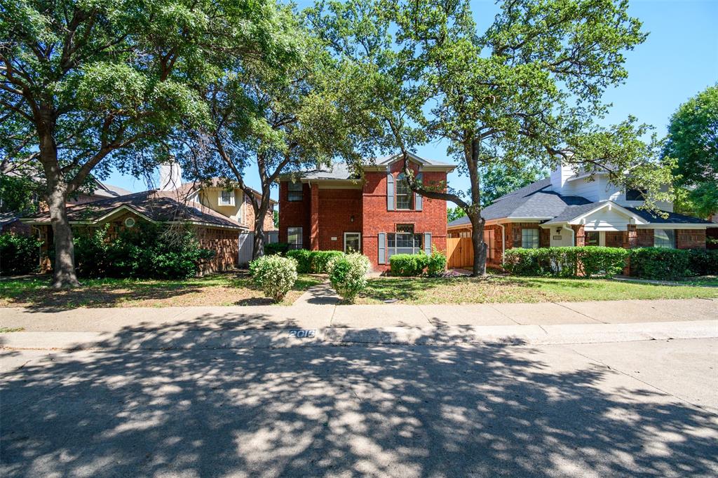 LA Prada Pkwy, Mesquite, TX 75150