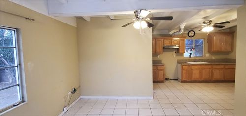 831 W 7th St, Corona, CA, 92882-3247 | Card Image