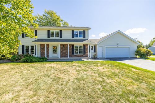 22 Hunters Dr N, Fairport, NY, 14450-8603 | Card Image