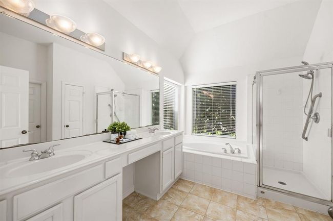 14214 Ayers Rock Rd, House other with 3 bedrooms, 2 bathrooms and 2 parking in Sugar Land TX | Image 23