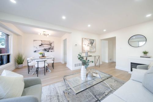 23-3430 Brandon Gate Dr, Mississauga, ON, L4T3T4 | Card Image