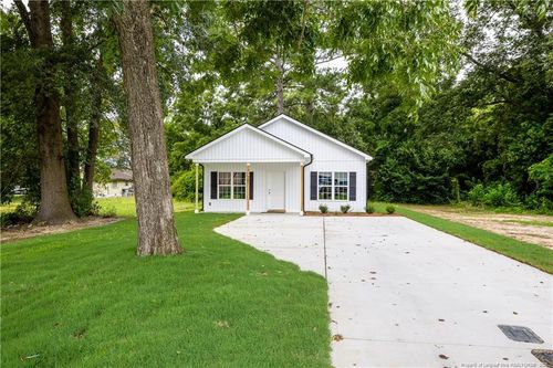 707 N Wilson Ave, Dunn, NC, 28334-3446 | Card Image