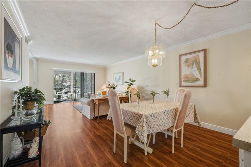 304-691 S Hollybrook Dr, Pembroke Pines, FL, 33025-4050 | Card Image