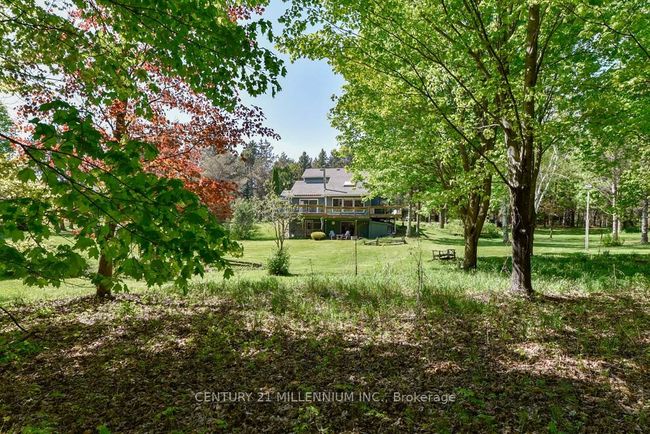 248504 5 Sideroad, House other with 3 bedrooms, 3 bathrooms and 18 parking in Mono ON | Image 42