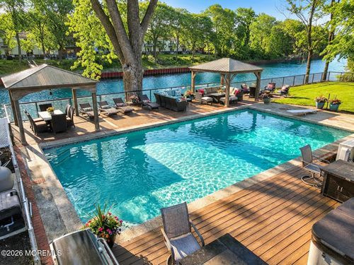 815 Hastings Ln, Point Pleasant Boro, NJ, 08742-3856 | Card Image