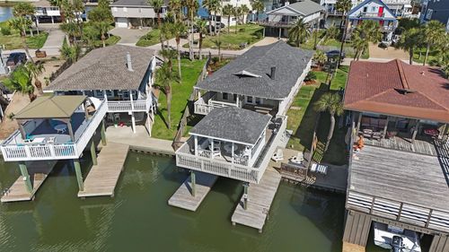 16603 Jamaica Cove Rd, Jamaica Beach, TX, 77554 | Card Image
