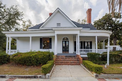 706 N Patterson St, Valdosta, GA, 31601-4527 | Card Image
