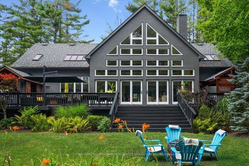 17 Highland Dr, Oro Medonte, ON, L0L2L0 | Card Image