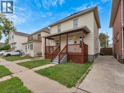 1046 Albert Rd, Windsor, ON, N8Y3P3 | Card Image