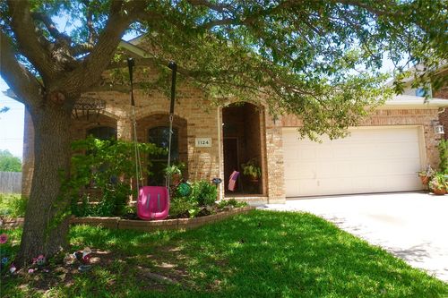 1124 Sunderland Ln, Fort Worth, TX, 76134-3731 | Card Image
