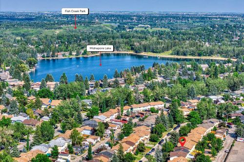 154 Midbend Place Se, Calgary, AB, T2X2K1 | Card Image