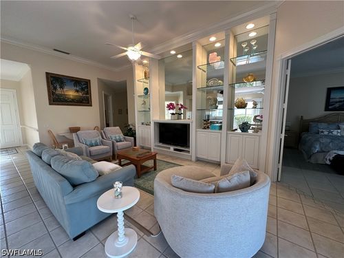 4345 Montalvo Ct, NAPLES, FL, 34109-1374 | Card Image