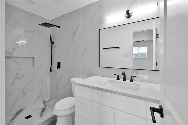 5015 Monteith Dr, House other with 3 bedrooms, 2 bathrooms and 2 parking in Spring TX | Image 29