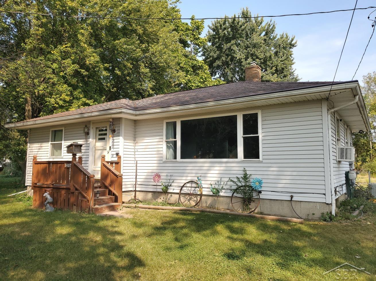 Poseyville Rd, Midland, MI 48640