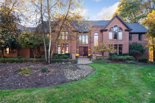 2102 Chablis Ct, Gibsonia, PA, 15044-7467 | Card Image