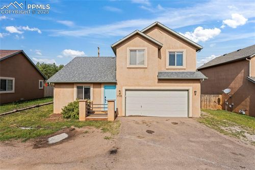 1785 Columbine Village Dr, Woodland Park, CO, 80863-8390 | Card Image