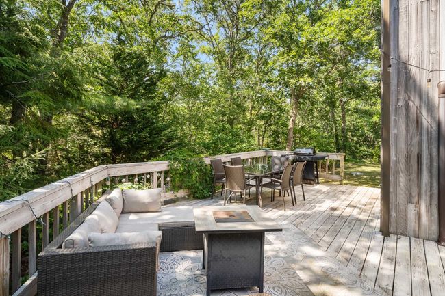 99 Old Purchase Rd, House other with 4 bedrooms, 3 bathrooms and null parking in Edgartown MA | Image 4