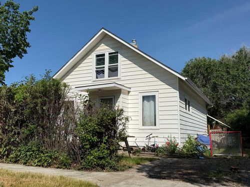 222 2 Street S, Vulcan, AB, T0L2B0 | Card Image