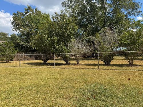 0 Lawnhaven Dr, Houston, TX, 77045 | Card Image