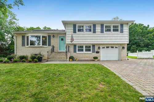 49 Skyview Rd, Bloomfield, NJ, 07003-4150 | Card Image