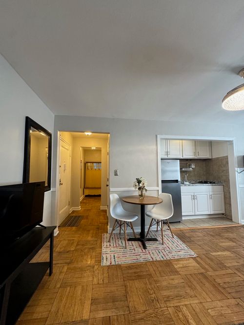 1m-165 Vroom St, Jersey City, NJ, 07306-4597 | Card Image