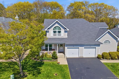 156 Scenic Lake Dr, Riverhead, NY, 11901-1871 | Card Image
