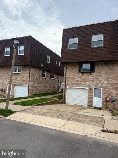 9233 Wissinoming St, PHILADELPHIA, PA, 19114-4223 | Card Image