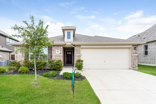 605 England St, Fate, TX, 75189-7011 | Card Image