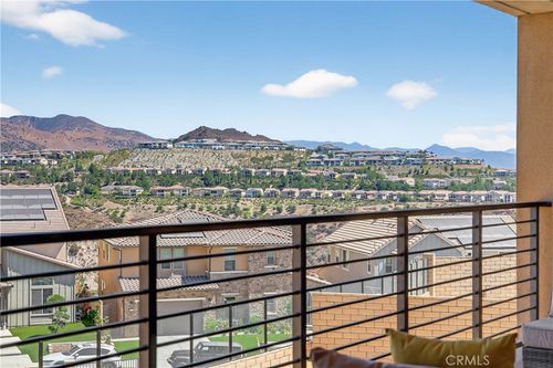 21219 Currant Ct, Chatsworth, CA, 91311-1356 | Card Image