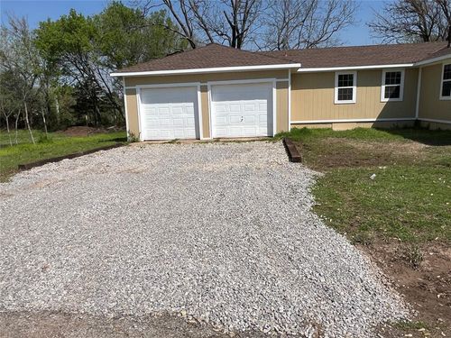 122 Decker St, Meeker, OK, 74855-9065 | Card Image