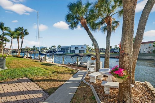 212-708 Victoria Dr, CAPE CORAL, FL, 33904-9509 | Card Image