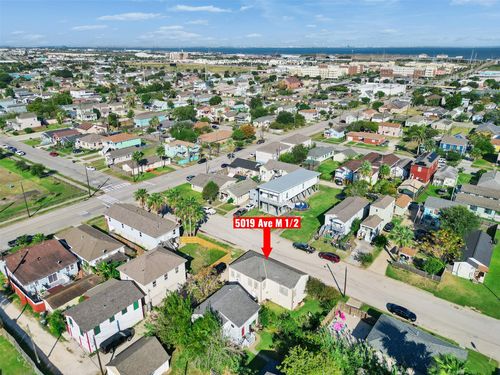 5019 Avenue M 1/2, Galveston, TX, 77551-4558 | Card Image