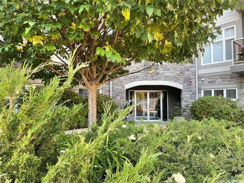 210-1220 Blackfoot Dr, Regina, SK, S4S6T2 | Card Image