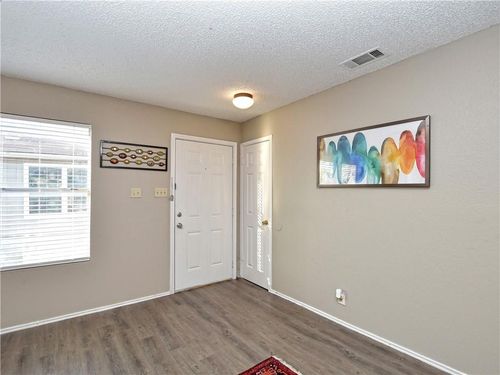 b-5401 Spring Meadow Rd, Austin, TX, 78744-3016 | Card Image