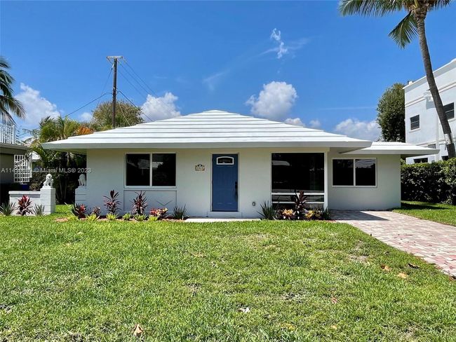 0 - 2025 Se 26th Ave, House other with 4 bedrooms, 3 bathrooms and null parking in Fort Lauderdale FL | Image 1