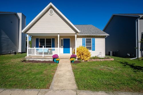 908 Perry Ln, Normal, IL, 61761-5744 | Card Image