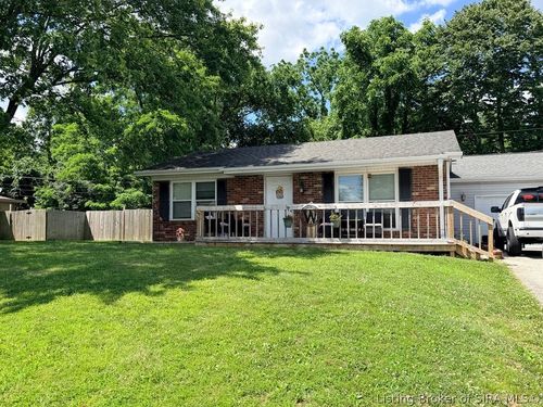 2510 Franks Dr, Madison, IN, 47250-2415 | Card Image