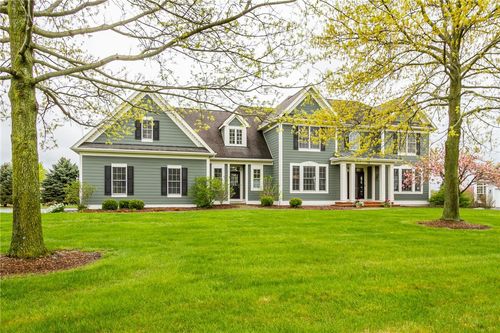 18 Turning Leaf Dr, Pittsford, NY, 14534-9423 | Card Image
