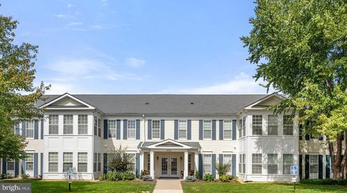 unit-109-6704 Holly Farm Ln, WARRENTON, VA, 20187-7277 | Card Image