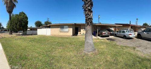 740 S Riverside Ave, Rialto, CA, 92376-7032 | Card Image