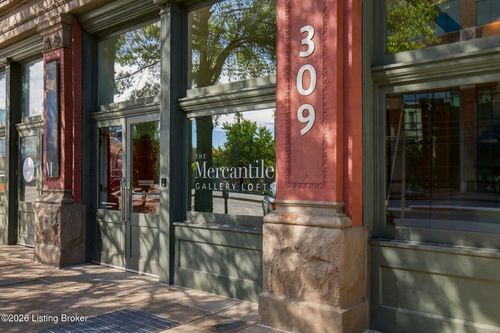 302-309 E Market St, Louisville, KY, 40202-1271 | Card Image