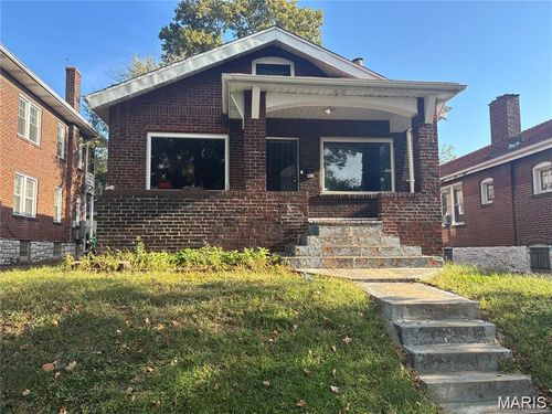 4823 San Francisco Ave, Saint Louis, MO, 63115-2032 | Card Image