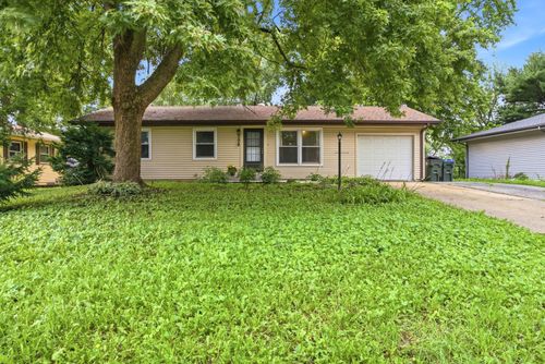 129 Dolores St, Oswego, IL, 60543-9102 | Card Image
