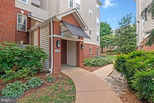 2202-1600 Spring Gate Dr, MCLEAN, VA, 22102-3455 | Card Image