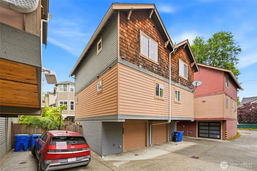 b-725 N 95th St, Seattle, WA, 98103-3169 | Card Image